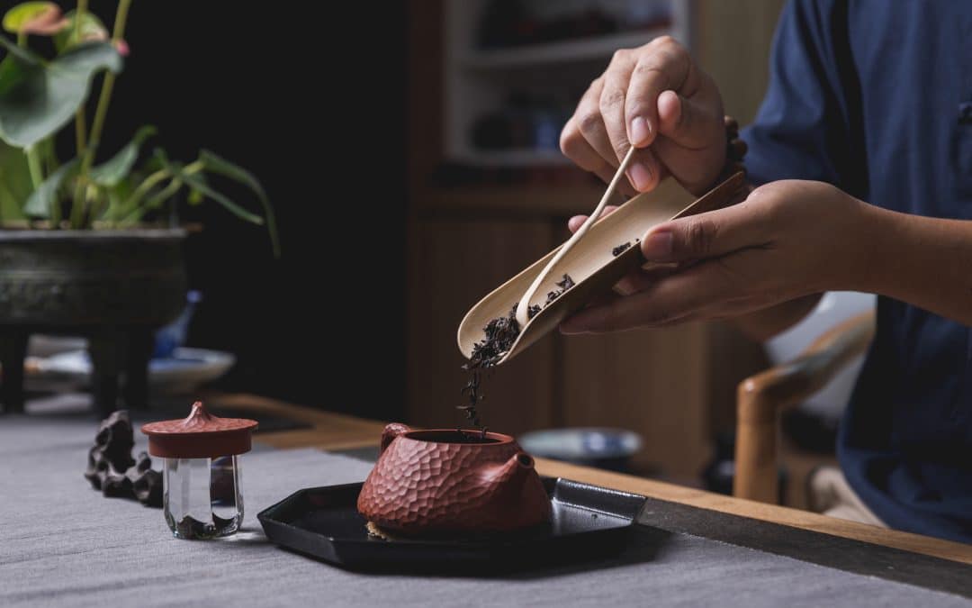 La cérémonie du thé : gongfu cha et chanoyu, l&rsquo;art de prendre son temps
